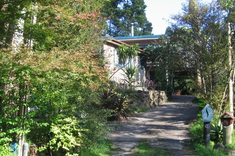 Photo of property in 13 Brownie Road, Laingholm, Auckland, 0604