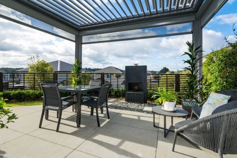 Photo of property in 88 Mackay Drive, Greenhithe, Auckland, 0632