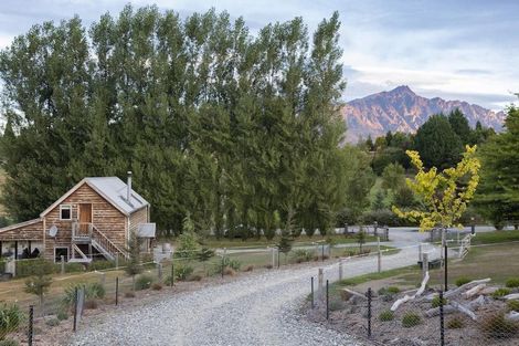 Photo of property in 34 Mountain View Road, Dalefield, Queenstown, 9371