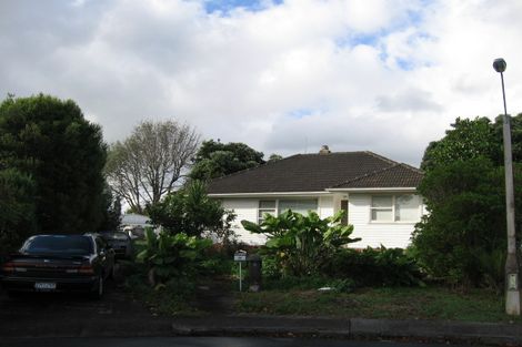 Photo of property in 24 Mackenzie Street, Te Atatu South, Auckland, 0610