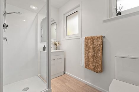 Photo of property in 2/77 Denise Crescent, Hornby, Christchurch, 8042