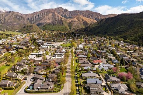 Photo of property in 9 Innes Place, Arrowtown, 9302