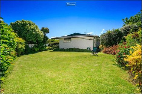 Photo of property in 2/4 Nea Place, Hillcrest, Auckland, 0627