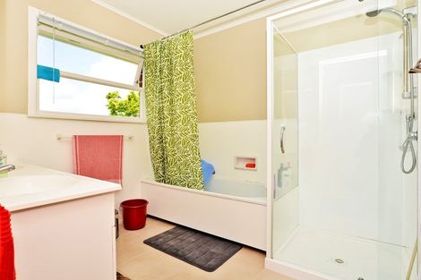 Photo of property in 28 Lewis Street, Glenview, Hamilton, 3206