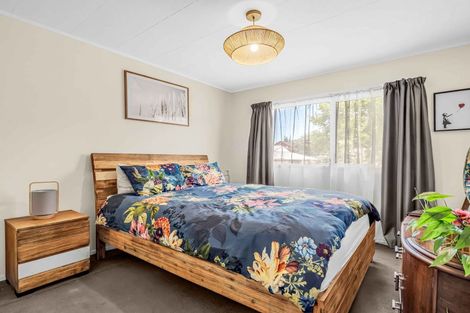 Photo of property in 3 Buisson Glade, West Harbour, Auckland, 0618