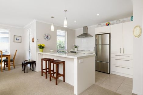 Photo of property in 2 Seashell Drive, Papamoa Beach, Papamoa, 3118