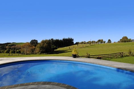 Photo of property in 1960 East Coast Road, Stillwater, Silverdale, 0993