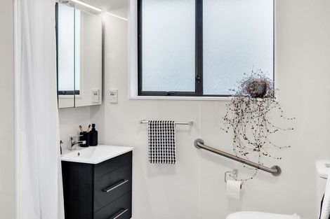 Photo of property in 10 Merlin Place, Gore, 9710