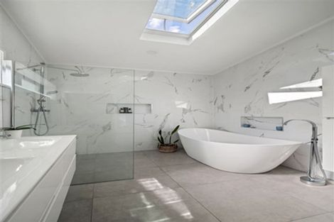 Photo of property in 94a Dyers Pass Road, Cashmere, Christchurch, 8022