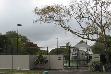 Photo of property in 120c Clyde Road, Ilam, Christchurch, 8041