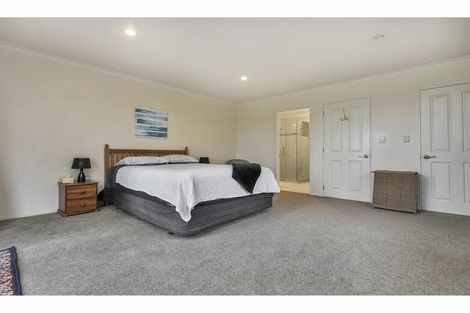 Photo of property in 125 Alf Access Road, Helensville, 0875