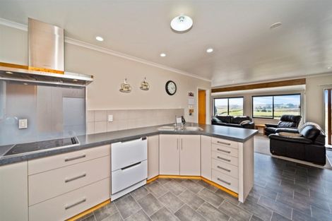 Photo of property in 14 Normanby Road, Normanby, Hawera, 4675