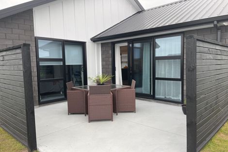 Photo of property in 2 Lion Place, Papamoa, 3118