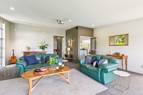 Photo of property in 77a Nicholson Road, Khandallah, Wellington, 6035