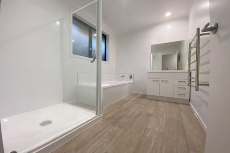 Photo of property in 28a Lawrie Avenue, Pukekohe, 2120