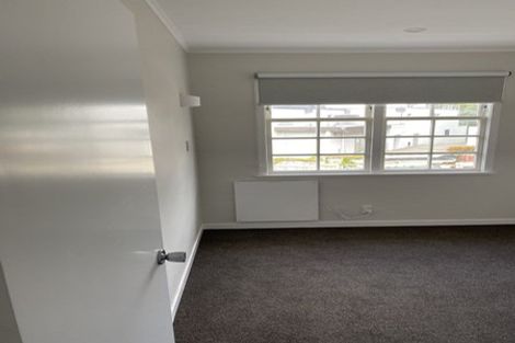 Photo of property in 48 Miramar North Road, Miramar, Wellington, 6022