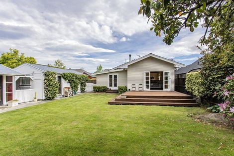 Photo of property in 134 Hamilton Avenue, Ilam, Christchurch, 8041