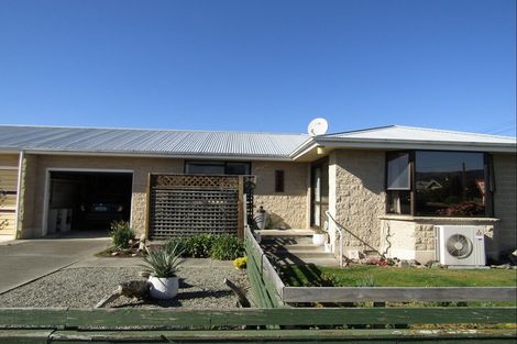 Photo of property in 140 High Street, Waimate, 7924