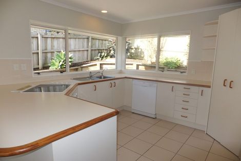 Photo of property in 1/21 Westview Court, Somerville, Auckland, 2014