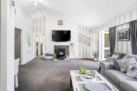 Photo of property in 27 Jenkins Avenue, Redwood, Christchurch, 8051