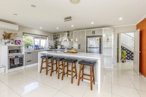 Photo of property in 11 Henriette Place, The Gardens, Auckland, 2105