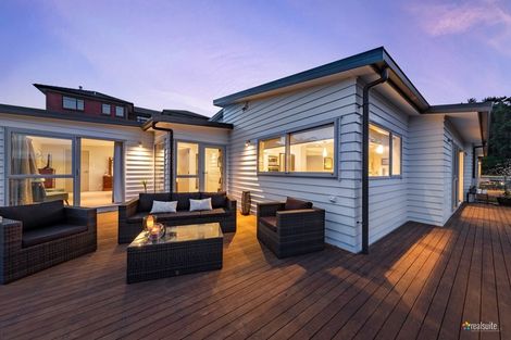 Photo of property in 34 Arahiwi Grove, Tirohanga, Lower Hutt, 5010