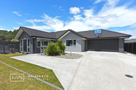 Photo of property in 90 Riverstone Drive, Riverstone Terraces, Upper Hutt, 5018