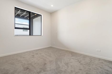 Photo of property in 55 Puihi Crescent, Massey, 0614