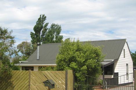 Photo of property in 5 Mckenzie Place, Waikuku Beach, 7402