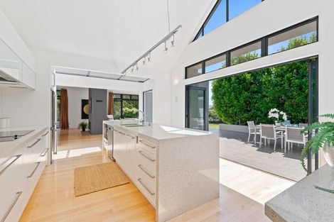 Photo of property in 105 Gladstone Road South, Dalmore, Dunedin, 9010