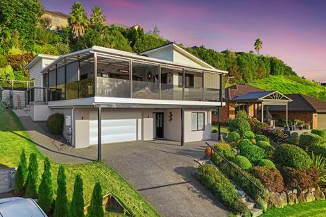 Photo of property in 48 Estuary View Road, Welcome Bay, Tauranga, 3112