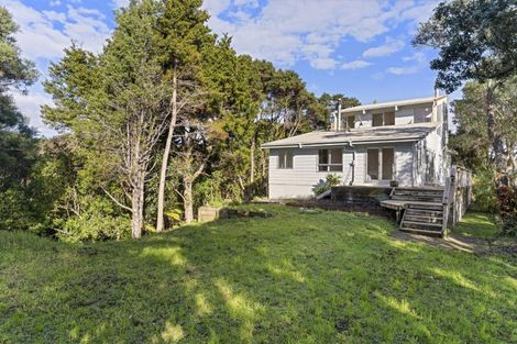 Photo of property in 2 Barr Road, Mahurangi West, Warkworth, 0983