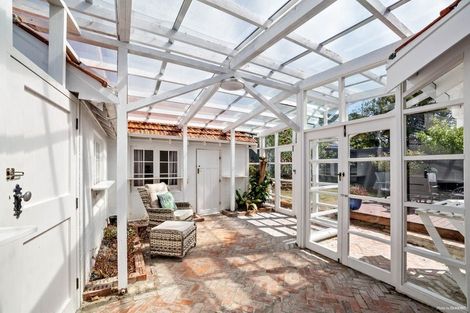 Photo of property in 1 Killarney Street, Takapuna, Auckland, 0622