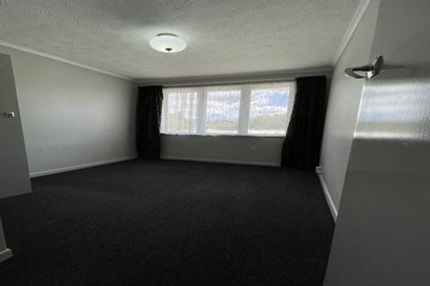 Photo of property in 10 Hinau Street, New Lynn, Auckland, 0600