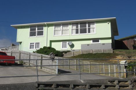 Photo of property in 42 Downes Street, Titahi Bay, Porirua, 5022