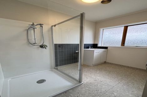 Photo of property in 18 Mcleod Road, Weymouth, Auckland, 2103