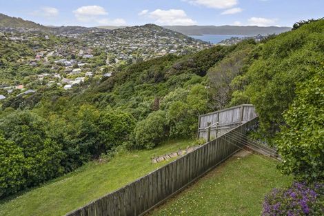 Photo of property in 72 Downing Street, Crofton Downs, Wellington, 6035