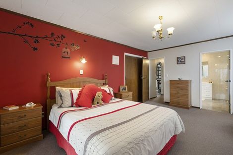 Photo of property in 8 Sunshine Avenue, Paraparaumu, 5032