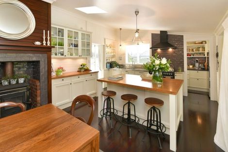 Photo of property in 260 Wade River Road, Wade Heads, Whangaparaoa, 0932