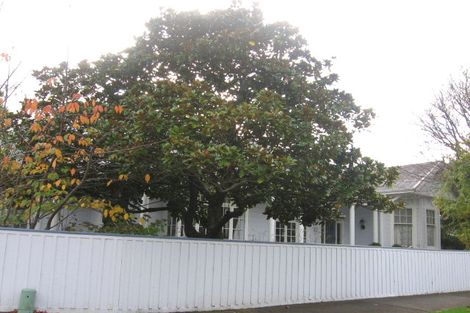 Photo of property in 2b Hautana Square, Woburn, Lower Hutt, 5010