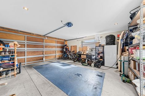 Photo of property in 14e Maple Crescent, Whalers Gate, New Plymouth, 4310