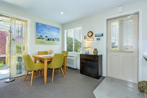 Photo of property in 27 Saltaire Street, North New Brighton, Christchurch, 8083