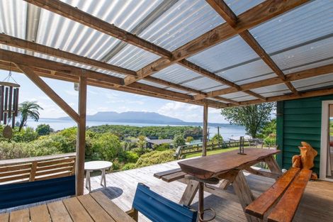 Photo of property in 84 Spencer Road, Lake Tarawera, Rotorua, 3076
