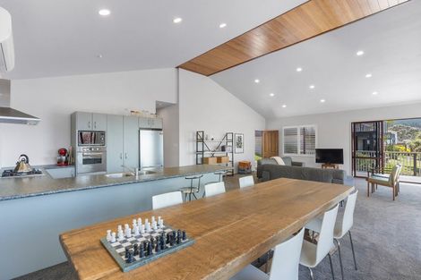 Photo of property in 208 Russell Bruce Place, Onemana, Whangamata, 3691