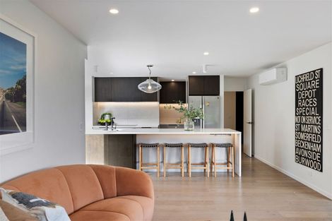 Photo of property in 5 Betty Roberts Lane, Cracroft, Christchurch, 8022