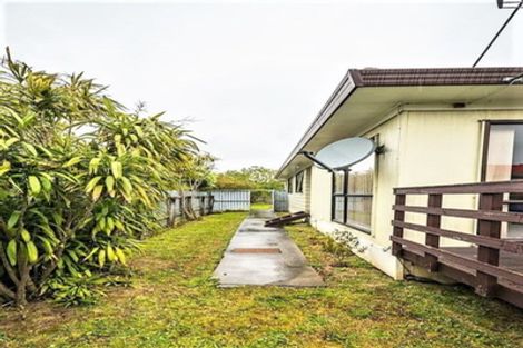 Photo of property in 2/190 Te Irirangi Drive, Flat Bush, Auckland, 2019