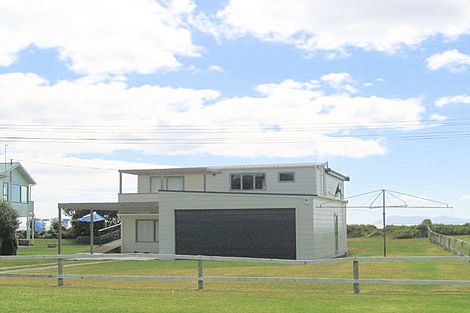 Photo of property in 5 Shaw Road, Waihi Beach, 3611