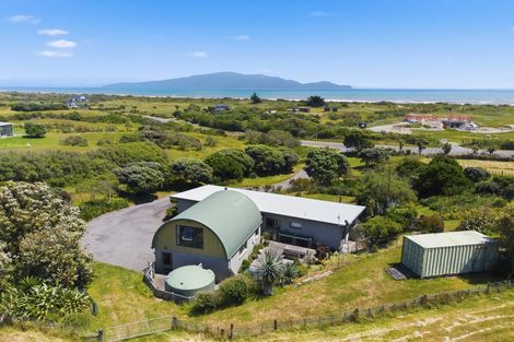 Photo of property in 171 Paetawa Road, Peka Peka, Waikanae, 5391