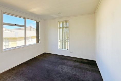 Photo of property in 67 Cedar Heights Avenue, Massey, Auckland, 0614