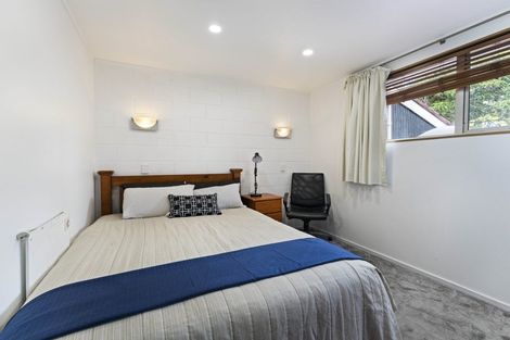 Photo of property in 2/39c Coronation Road, Hillcrest, Auckland, 0627